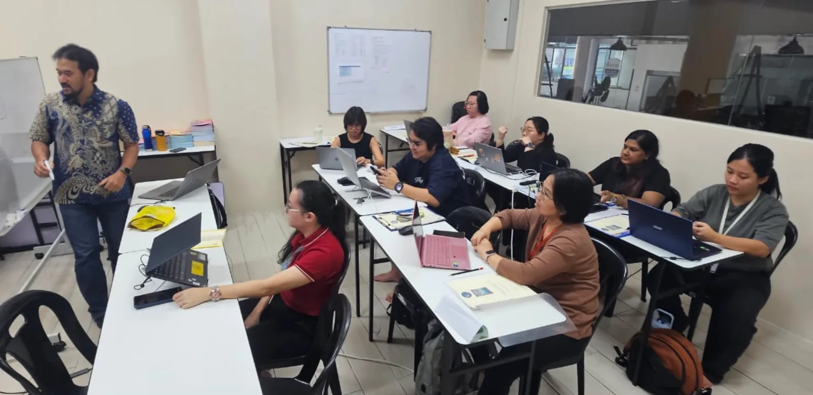 Malaysian finance and accounts team in an e-Invoice MyInvois compliance training session