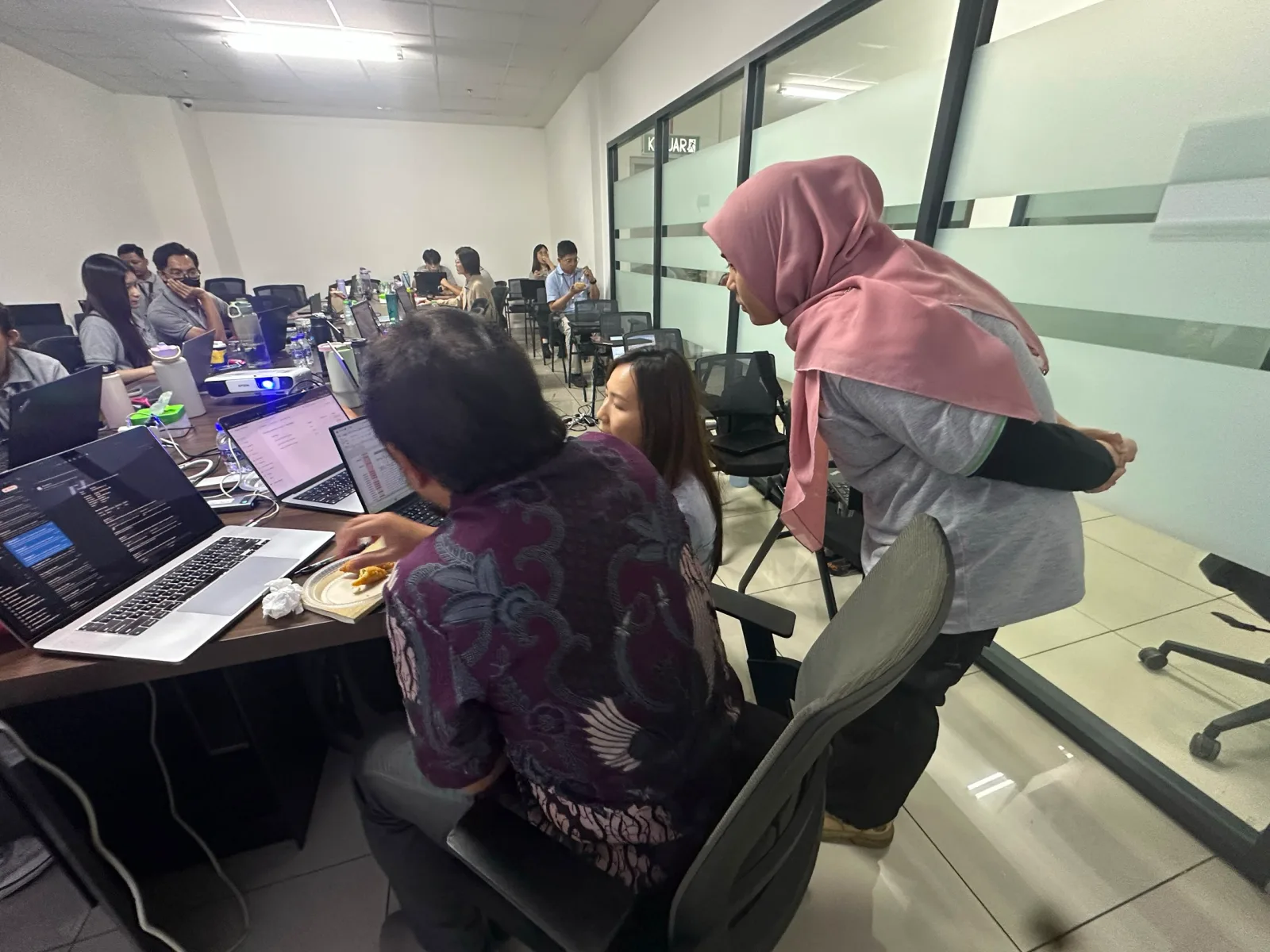 Malaysian compliance and IT team in a PDPA and Data Protection Officer training session